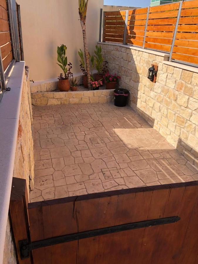 Fontana Traditional House Anarita Exterior photo